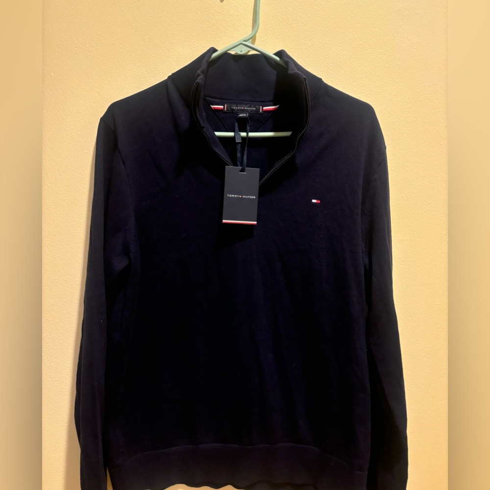 Tommy Hilfiger Men’s Pull Over Shirt